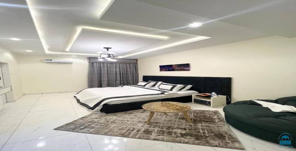 Kadal Apartment
